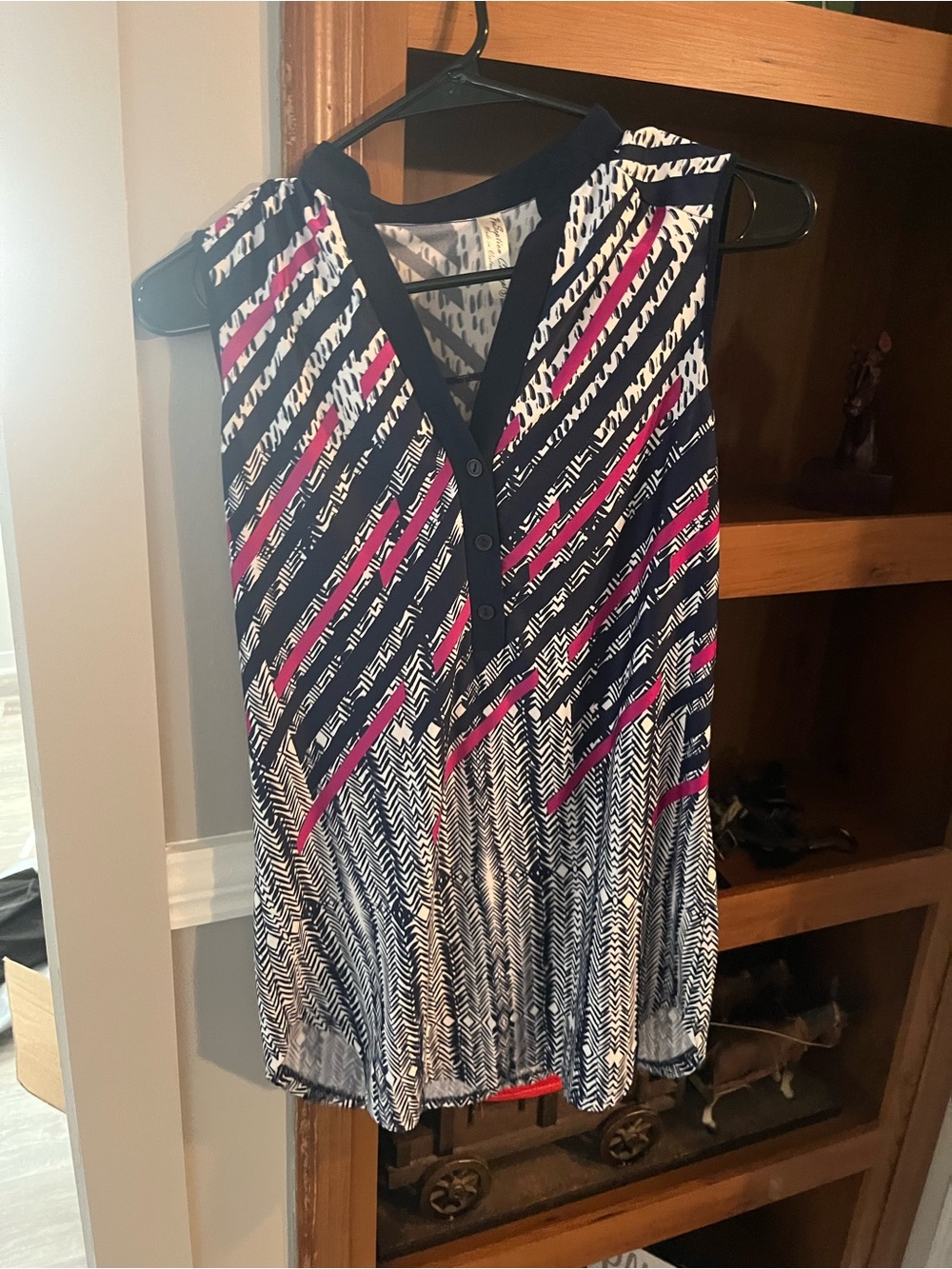 PerSeption Concept Navy, White & Pink Patterned Sleeveless Henley Tank